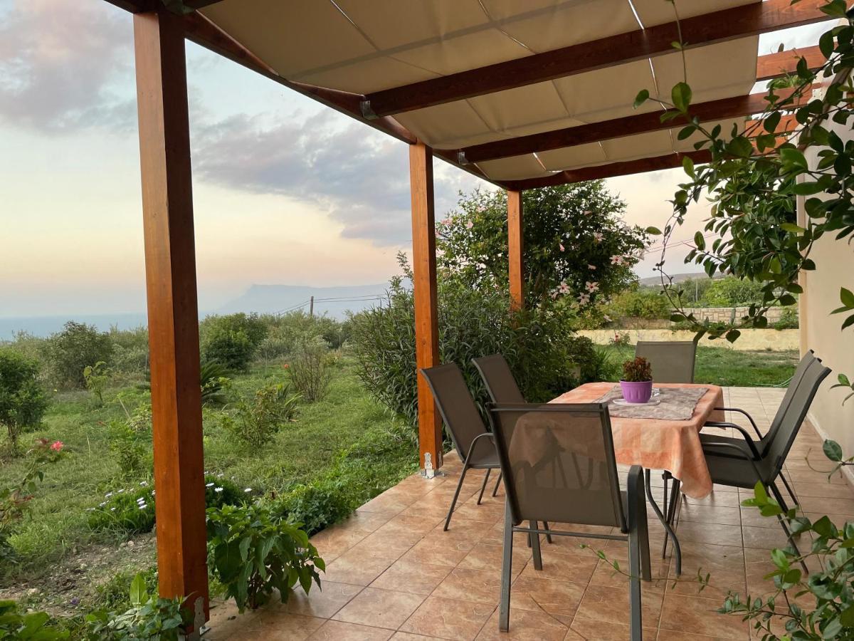 Chrissi'S House With Garden And Sea View Zerviana Villa Kíssamos Екстериор снимка